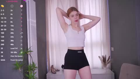 Jane Foxy online show from 11.13.25