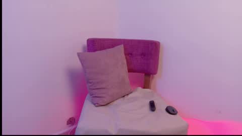 Roxxyy online show from 11.13.25