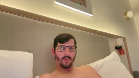 Snapshot of fp004 chatting on 10.18.25 fp004 online show from 10.18.25