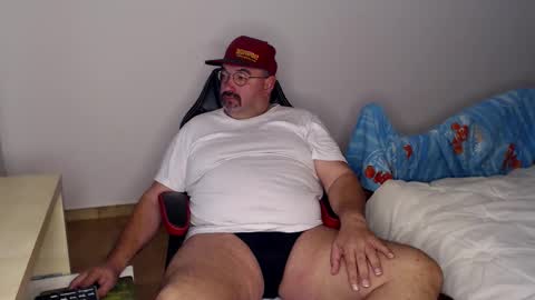 Snapshot of fraboys chatting on 11.15.25 Fraboys online show from 11.15.25