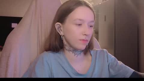 fran_bow online show from 02.05.26