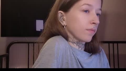 fran_bow online show from 03.12.26