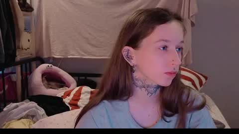 fran_bow online show from 05.04.26