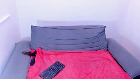 Snapshot of fran_dess chatting on 03.09.25 FRAN DESS online show from 03.09.25