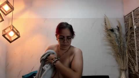          online show from 02.10.25