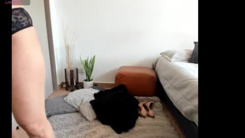 Snapshot of francescaandromeo chatting on 11.17.25 karla and Romeo online show from 11.17.25