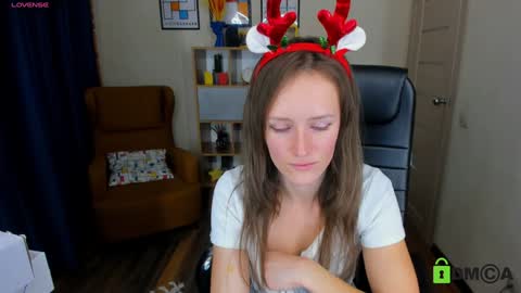 Snapshot of francescacollins chatting on 12.16.24 Fran online show from 12.16.24