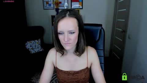 Snapshot of francescacollins chatting on 10.23.25 Fran online show from 10.23.25