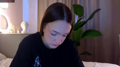 Marybrown eye Katy gray eye online show from 03.03.26