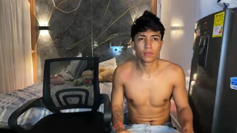 Snapshot of francheska_baby chatting on 09.14.25 Dynamic roles online show from 09.14.25