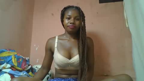 Snapshot of franciefrancie chatting on 03.09.25 francilla online show from 03.09.25