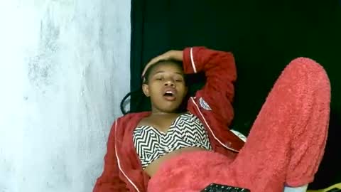 Snapshot of franciefrancie chatting on 09.24.25 francilla online show from 09.24.25