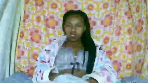 Snapshot of franciefrancie chatting on 11.13.25 francilla online show from 11.13.25