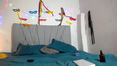 francihot4 online show from 02.15.26