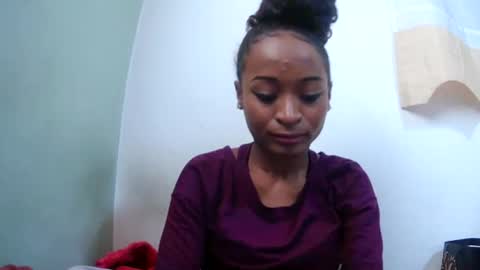 Snapshot of francine925426 chatting on 07.28.26 francine925426 online show from 07.28.26