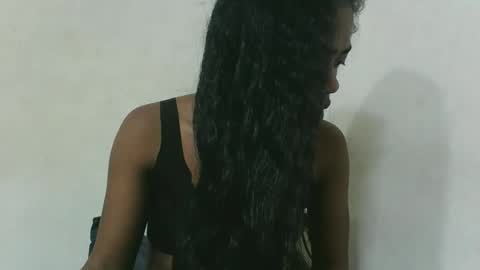 Snapshot of francinealdy chatting on 11.12.25 francinealdy online show from 11.12.25