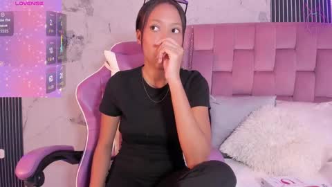 Laura online show from 09.25.25