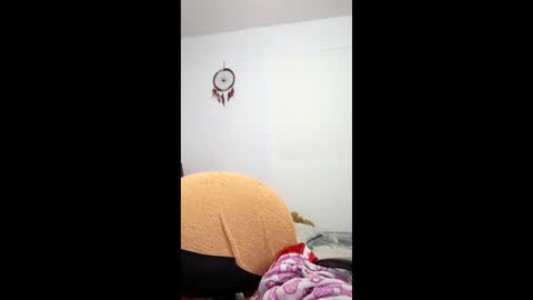Snapshot of francy_froz chatting on 04.24.26 francy froz online show from 04.24.26