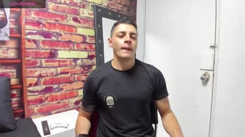 Snapshot of frank_millers chatting on 01.27.25 Frank online show from 01.27.25