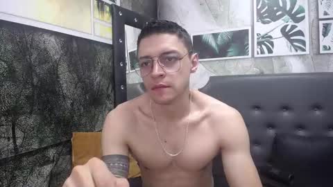 Snapshot of frank_millers chatting on 01.28.25 Frank online show from 01.28.25