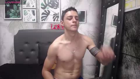 Snapshot of frank_millers chatting on 02.04.25 Frank online show from 02.04.25