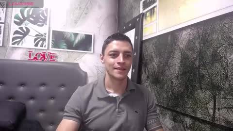 Snapshot of frank_millers chatting on 02.06.25 Frank online show from 02.06.25