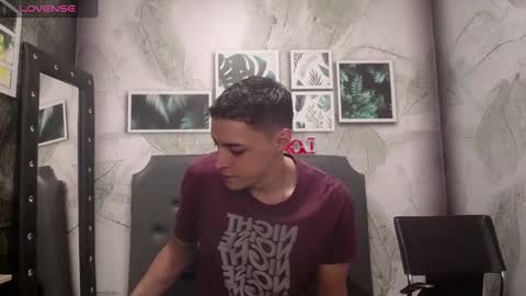 Snapshot of frank_millers chatting on 02.19.25 Frank online show from 02.19.25