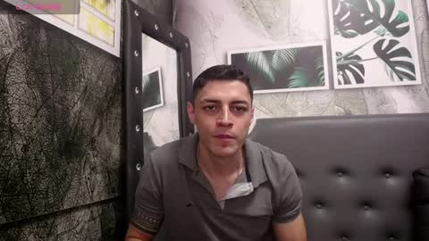 Snapshot of frank_millers chatting on 02.21.25 Frank online show from 02.21.25