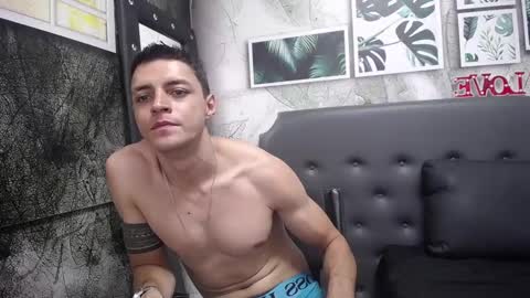 Snapshot of frank_millers chatting on 03.01.25 Frank online show from 03.01.25