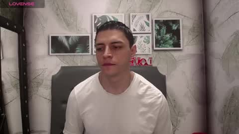 Snapshot of frank_millers chatting on 03.04.25 Frank online show from 03.04.25