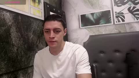 Snapshot of frank_millers chatting on 03.05.25 Frank online show from 03.05.25