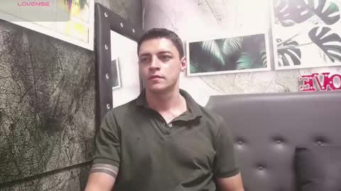 Snapshot of frank_millers chatting on 03.08.25 Frank online show from 03.08.25