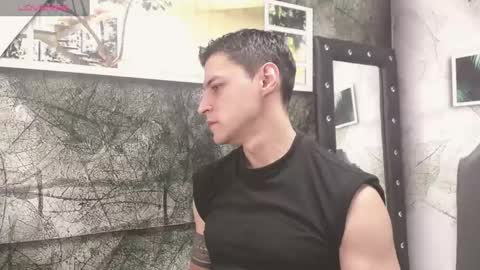 Snapshot of frank_millers chatting on 03.12.25 Frank online show from 03.12.25