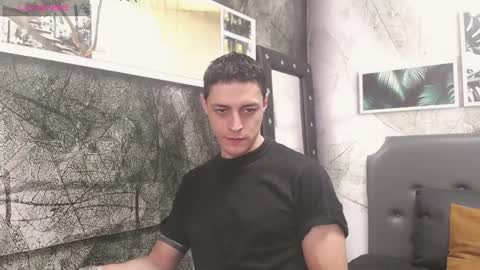 Snapshot of frank_millers chatting on 03.12.25 Frank online show from 03.12.25