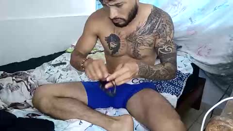 Snapshot of frankdanielsmolano chatting on 04.16.26 frankdanielsmolano online show from 04.16.26