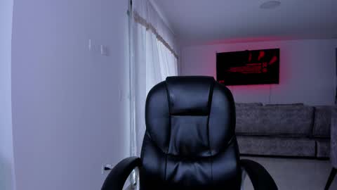 Frank Farrell. Hey remember to give me a thumbs up Ty online show from 02.12.25