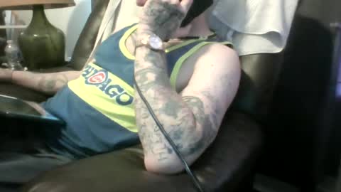 Snapshot of frankyb0yforeal chatting on 07.04.26 frankyb0yforeal online show from 07.04.26