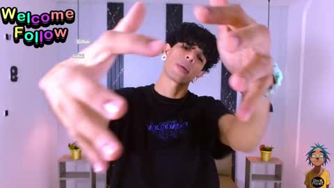 Snapshot of franvill_trato chatting on 09.19.25 Franvill trato online show from 09.19.25