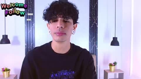 Snapshot of franvill_trato chatting on 09.23.25 Franvill trato online show from 09.23.25