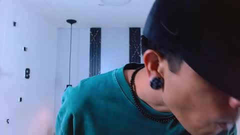 Snapshot of franvill_trato chatting on 11.04.25 Franvill trato online show from 11.04.25