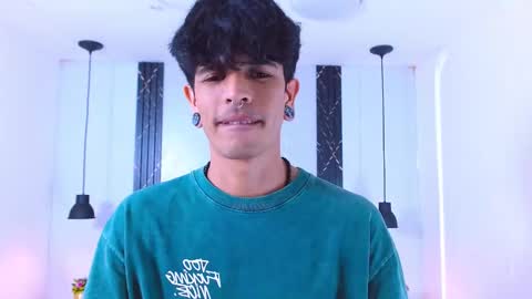 Snapshot of franvill_trato chatting on 11.08.25 Franvill trato online show from 11.08.25