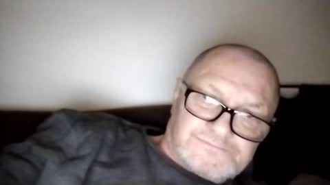 Wolfi online show from 02.02.26