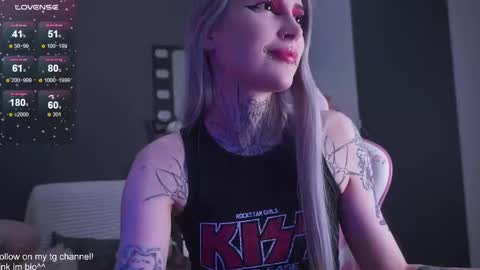 Asya UwU   online show from 12.17.25