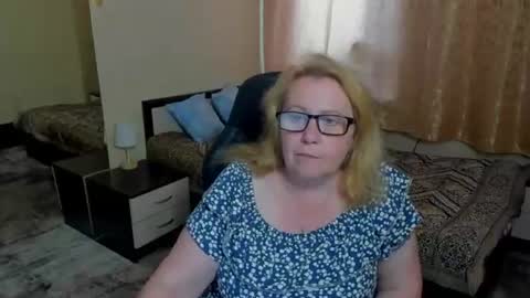 Snapshot of fraumartha chatting on 06.28.26 FrauMartha online show from 06.28.26
