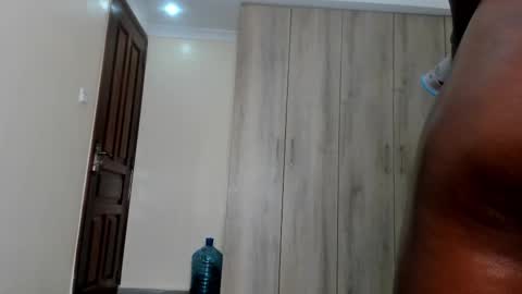 Sandra online show from 02.14.25