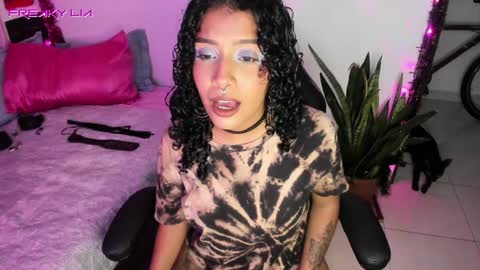 Lia Gomez online show from 12.17.24