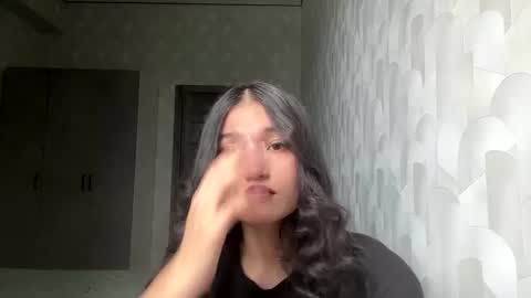 Mia online show from 06.20.26
