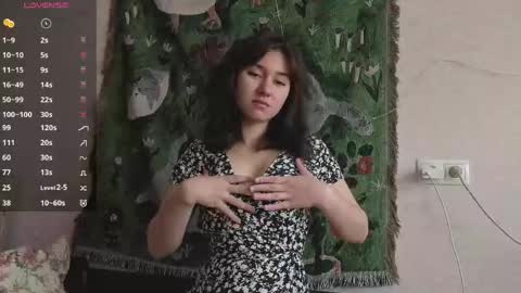 Mia online show from 05.20.26