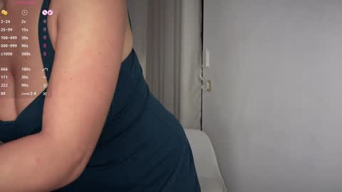 Snapshot of french_riv1era chatting on 09.23.25 Lola and Jon - online show from 09.23.25