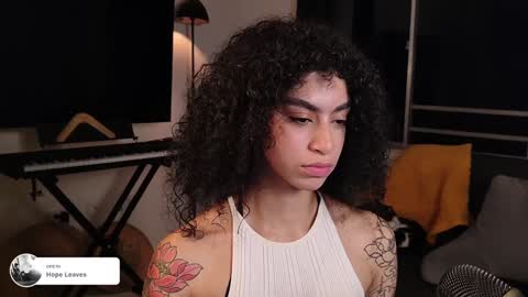 Snapshot of fresatanica chatting on 12.31.24 Vale online show from 12.31.24